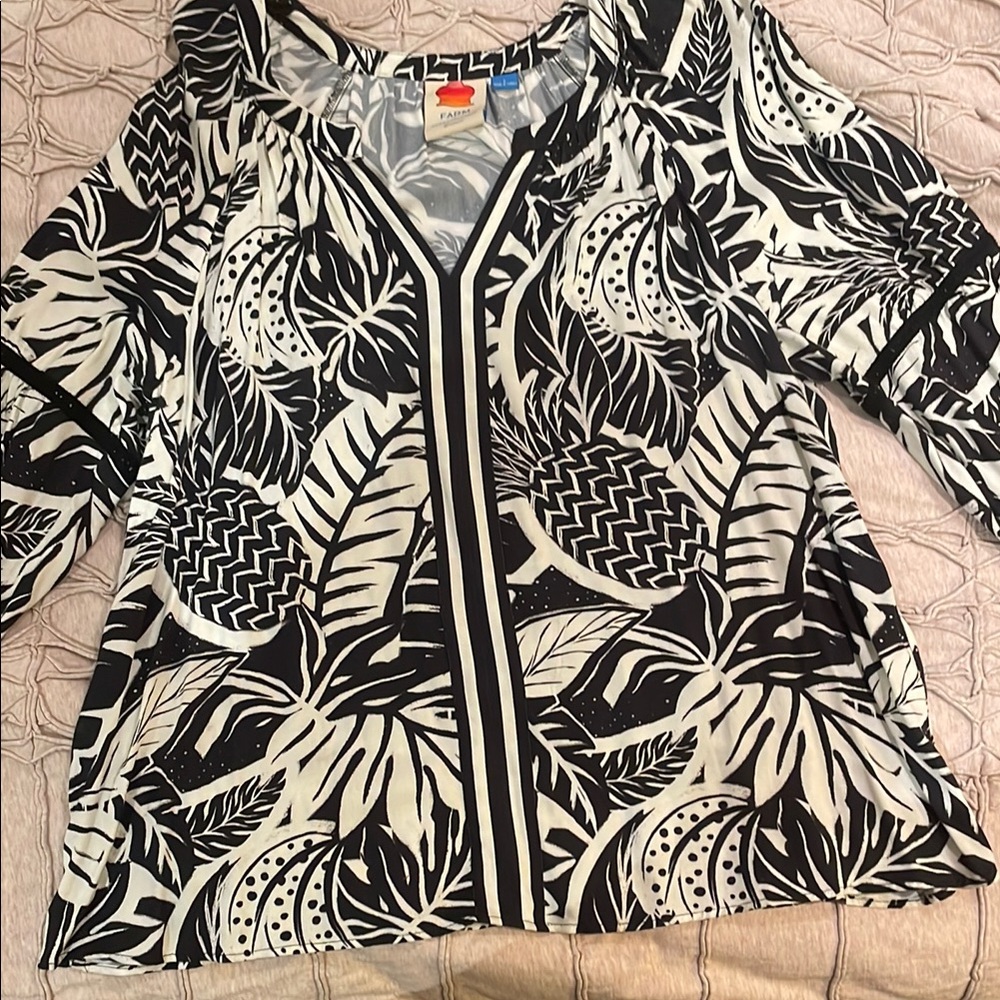 FARM Rio Black and Cream Graphic Blouse Relaxed Fit